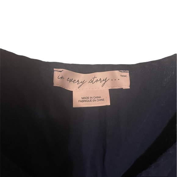 Dark Blue Button Up Top - Picture 3 of 4